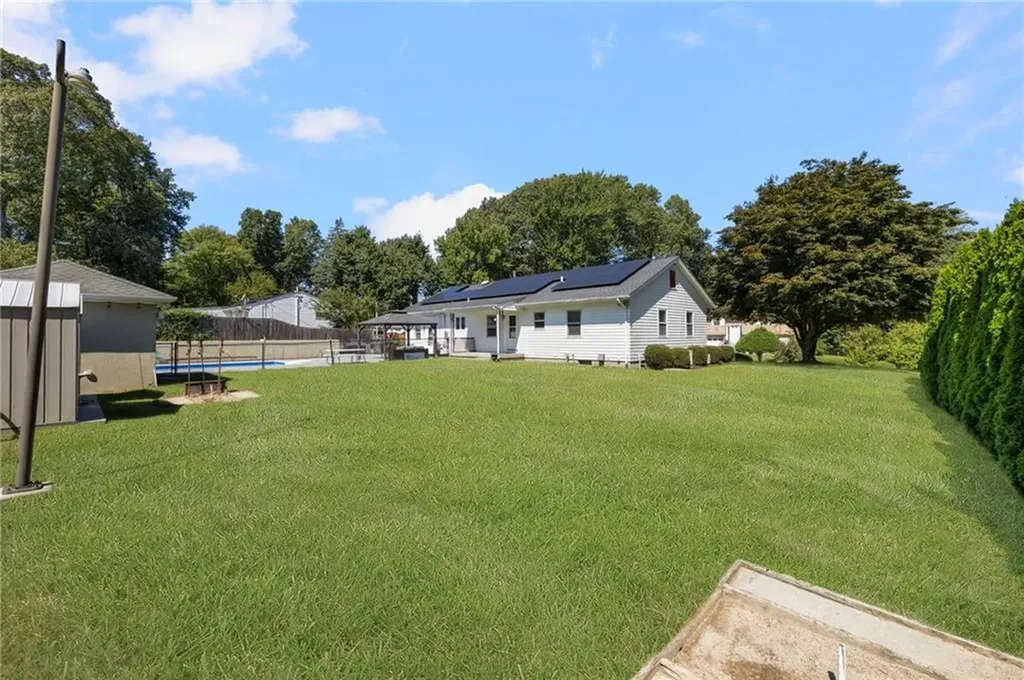 46 Ray Street Coventry RI 02816
