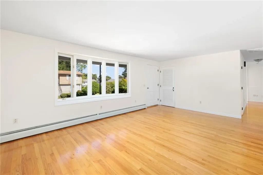 46 Ray Street Coventry RI 02816