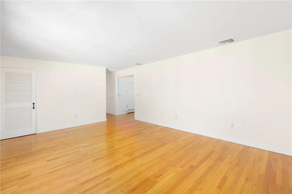 46 Ray Street Coventry RI 02816