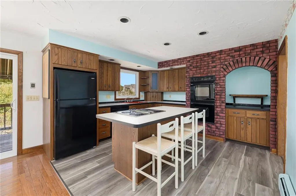 35 Tobin Lane Bristol RI 02809