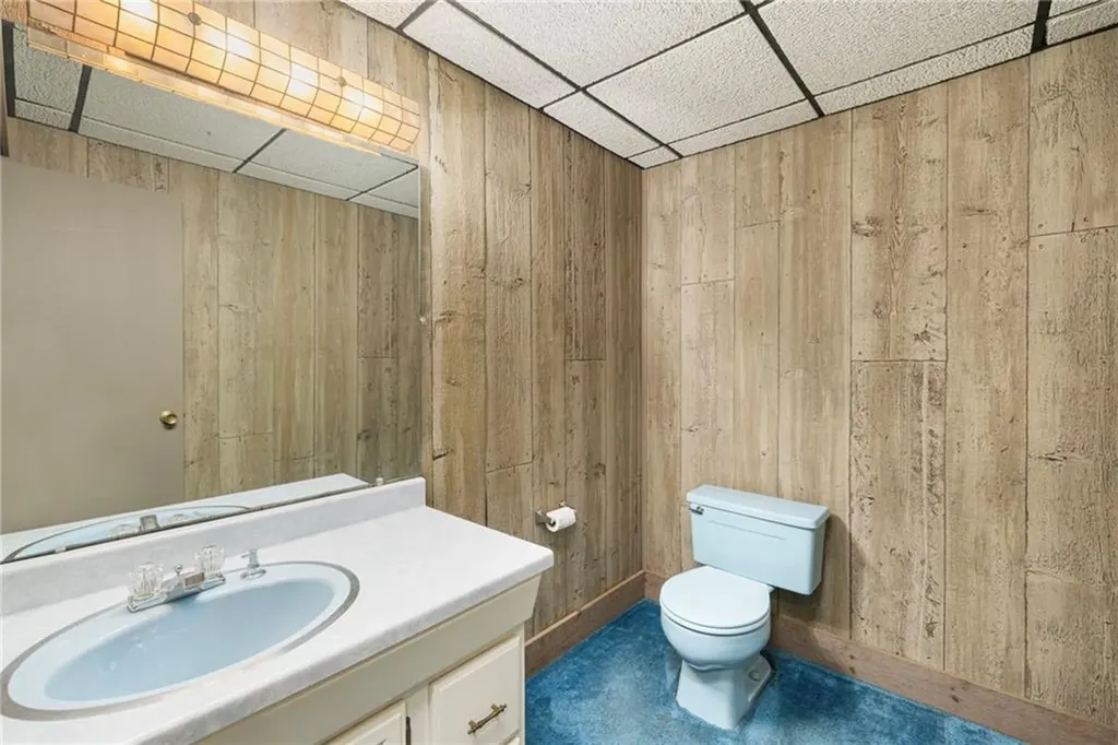 35 Tobin Lane Bristol RI 02809