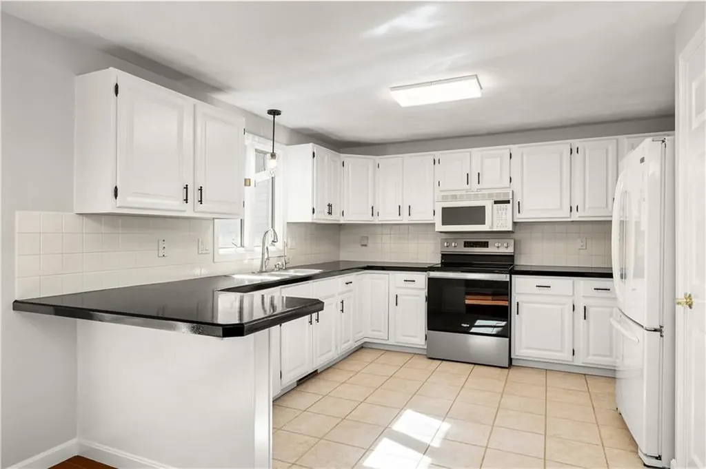 6 Tamarac Drive Smithfield RI 02828