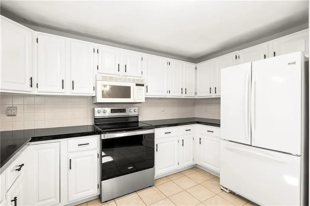 6 Tamarac Drive Smithfield RI 02828