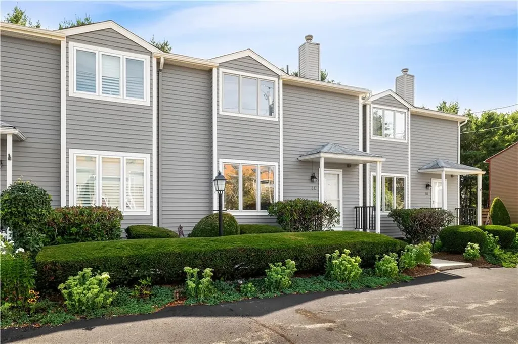 6 Tamarac Drive Smithfield RI 02828