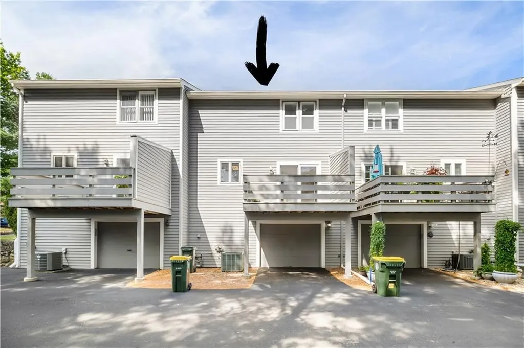 6 Tamarac Drive Smithfield RI 02828