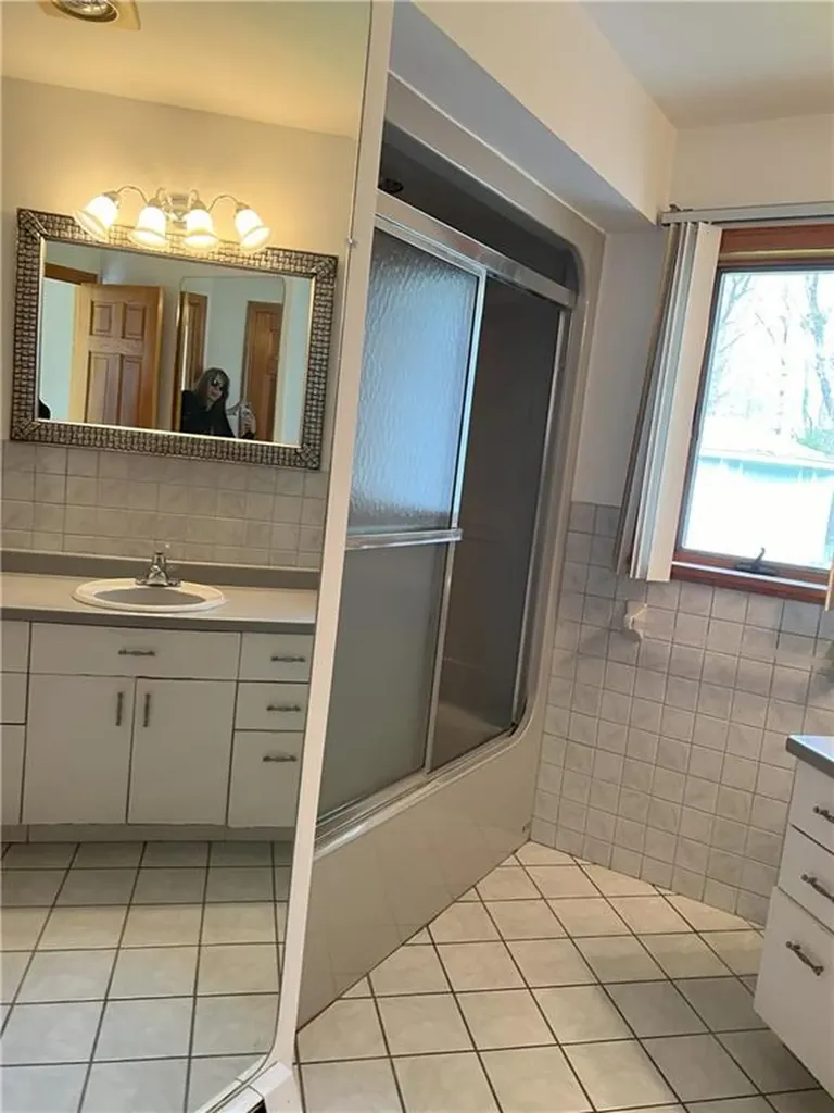 108 Horizon Drive Tiverton RI 02878