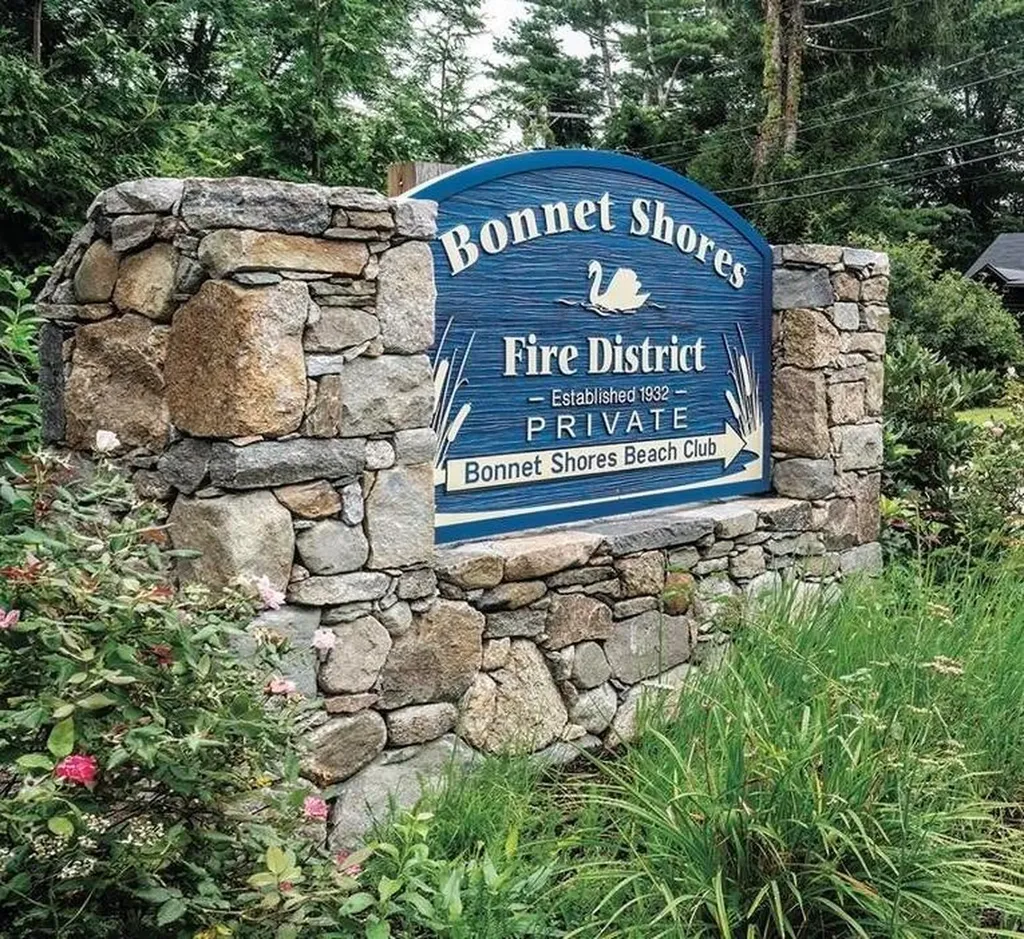 53 Bonnet Shores Road Narragansett RI 02882