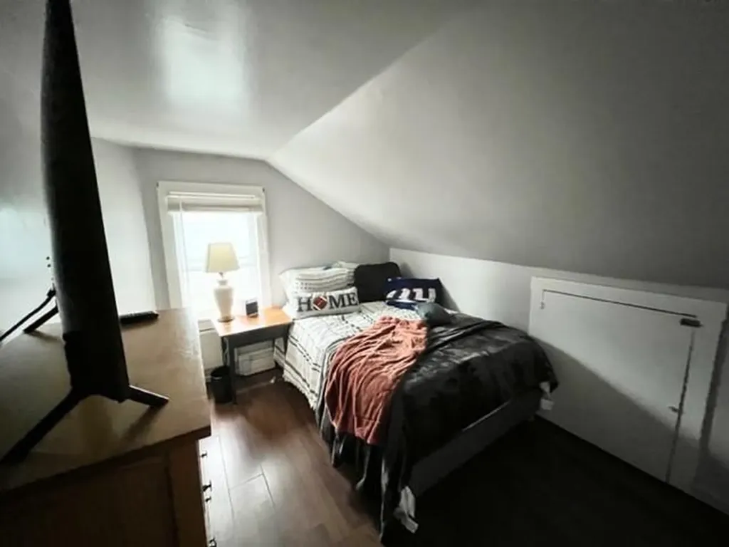 10 Hammond Street Newport RI 02840