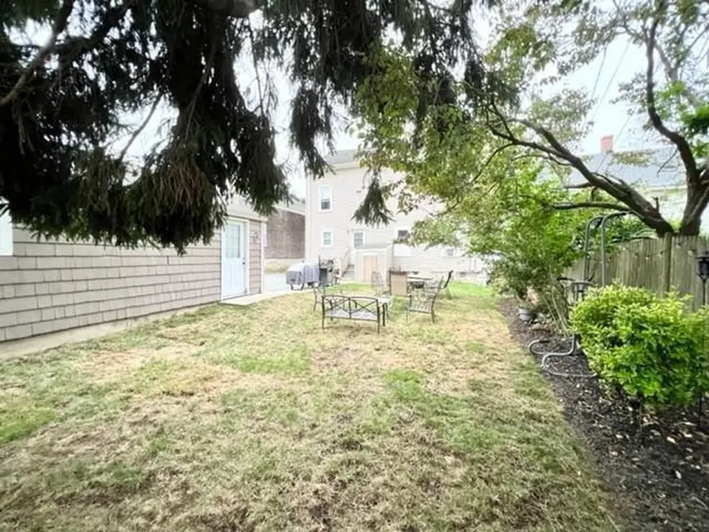 10 Hammond Street Newport RI 02840