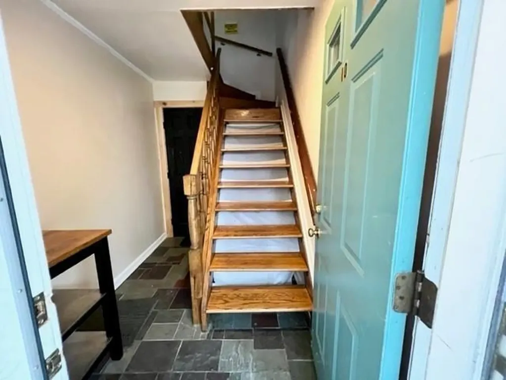 10 Hammond Street Newport RI 02840