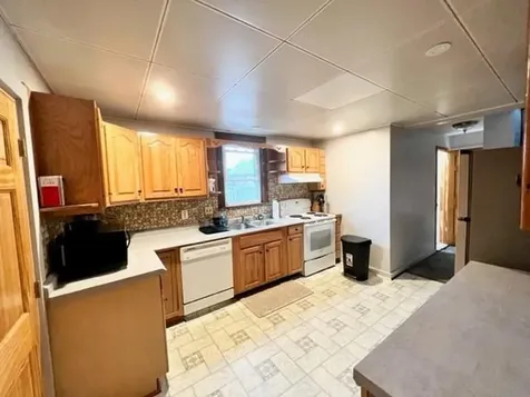 10 Hammond Street Newport RI 02840