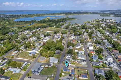 55 Ormerod Avenue Portsmouth RI 02871