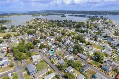 55 Ormerod Avenue Portsmouth RI 02871