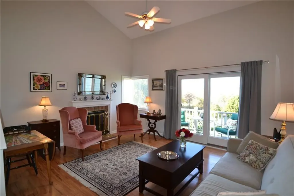 49 Seabreeze Lane Bristol RI 02809