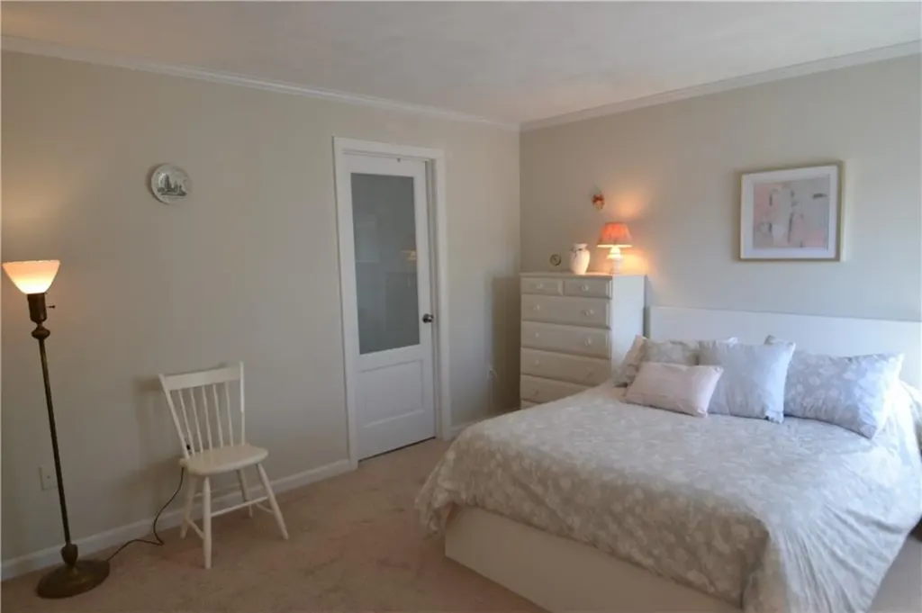 49 Seabreeze Lane Bristol RI 02809