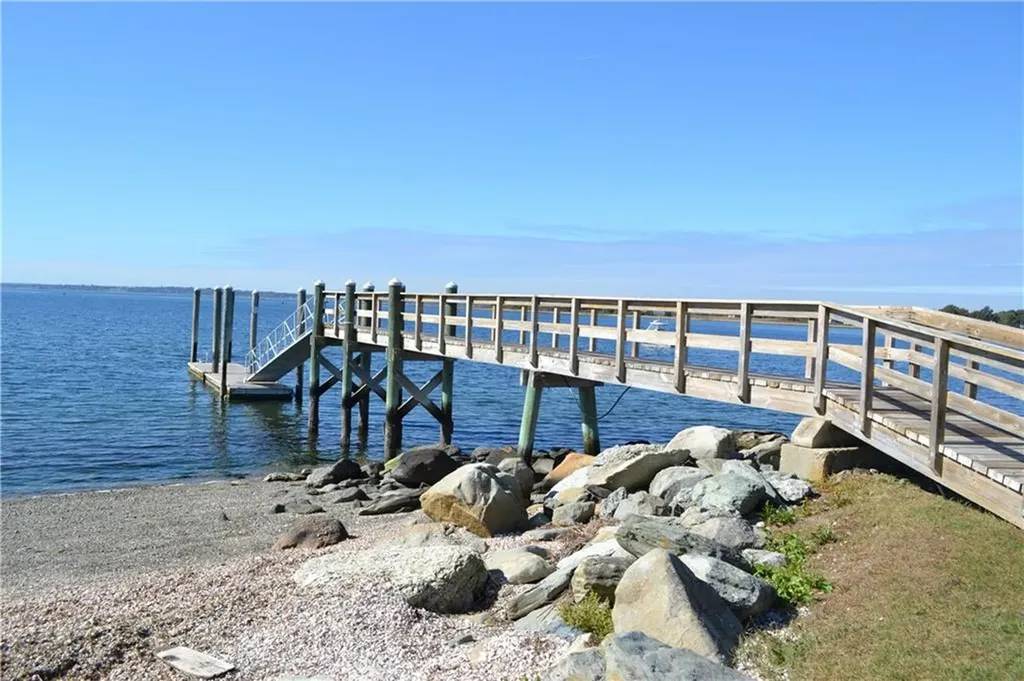 49 Seabreeze Lane Bristol RI 02809