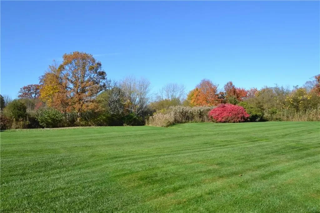 49 Seabreeze Lane Bristol RI 02809