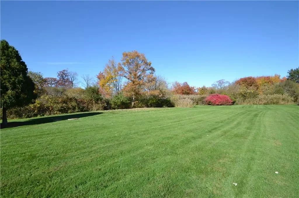 49 Seabreeze Lane Bristol RI 02809