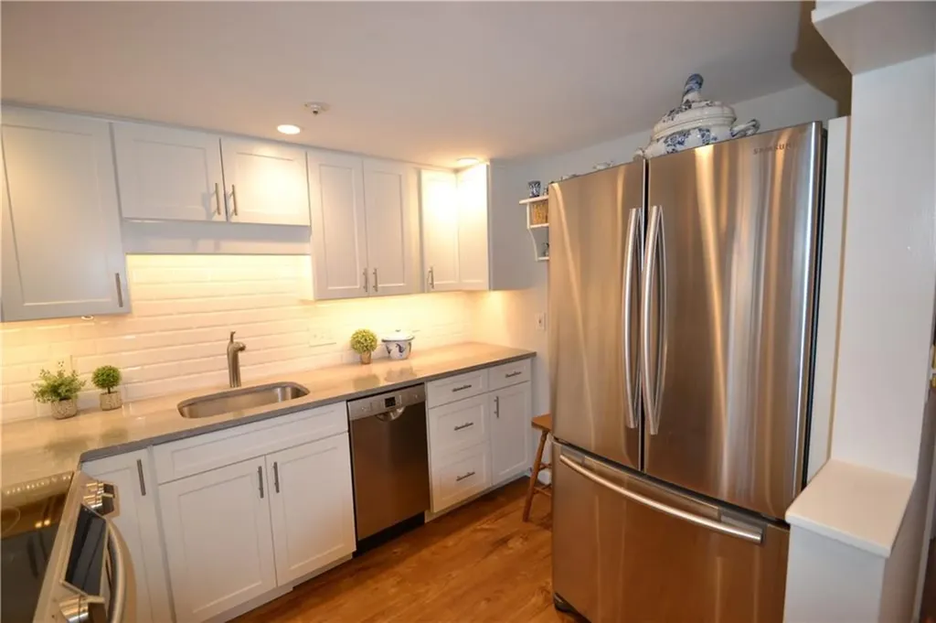 49 Seabreeze Lane Bristol RI 02809