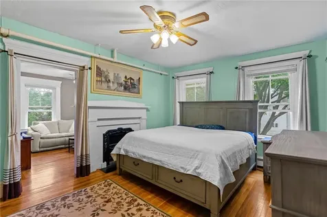 21 Federal Street Warren RI 02885