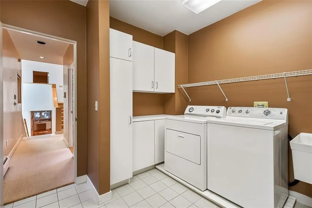 9 Oak Hill Drive Lincoln RI 02865