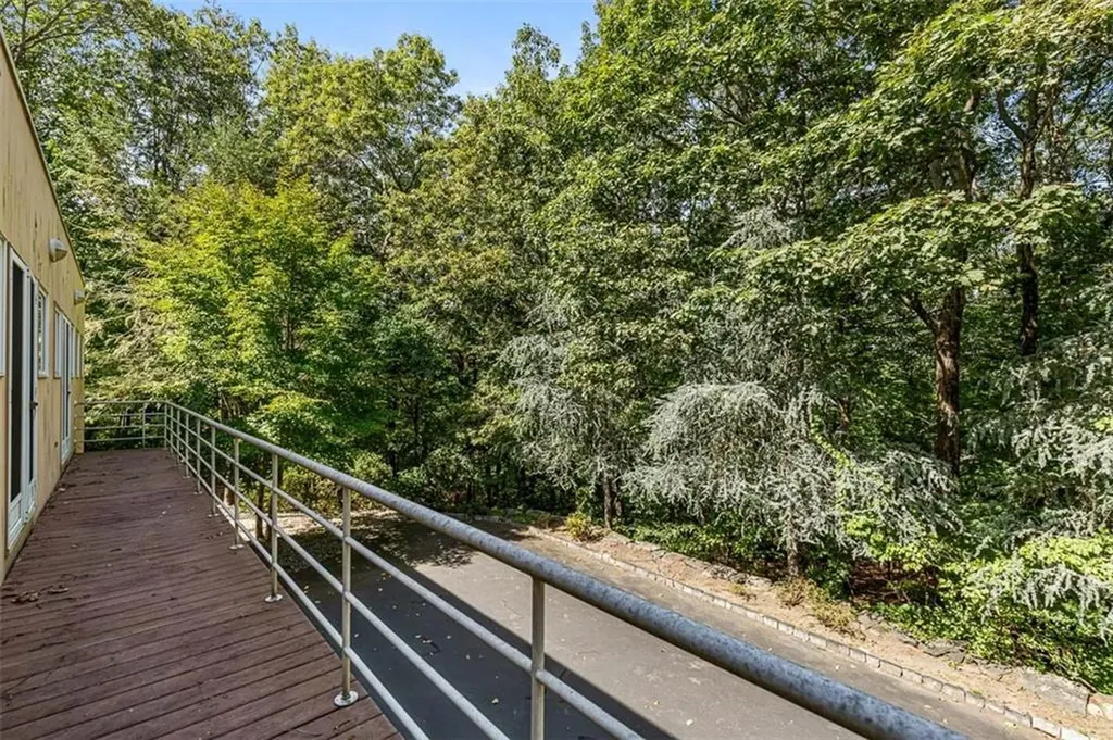 9 Oak Hill Drive Lincoln RI 02865