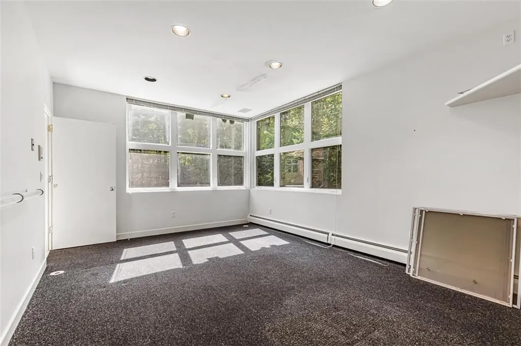 9 Oak Hill Drive Lincoln RI 02865