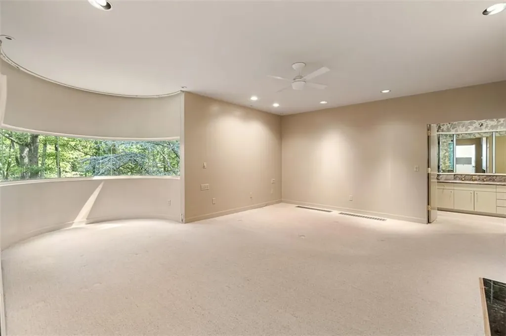 9 Oak Hill Drive Lincoln RI 02865