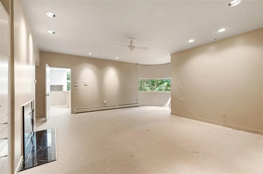 9 Oak Hill Drive Lincoln RI 02865