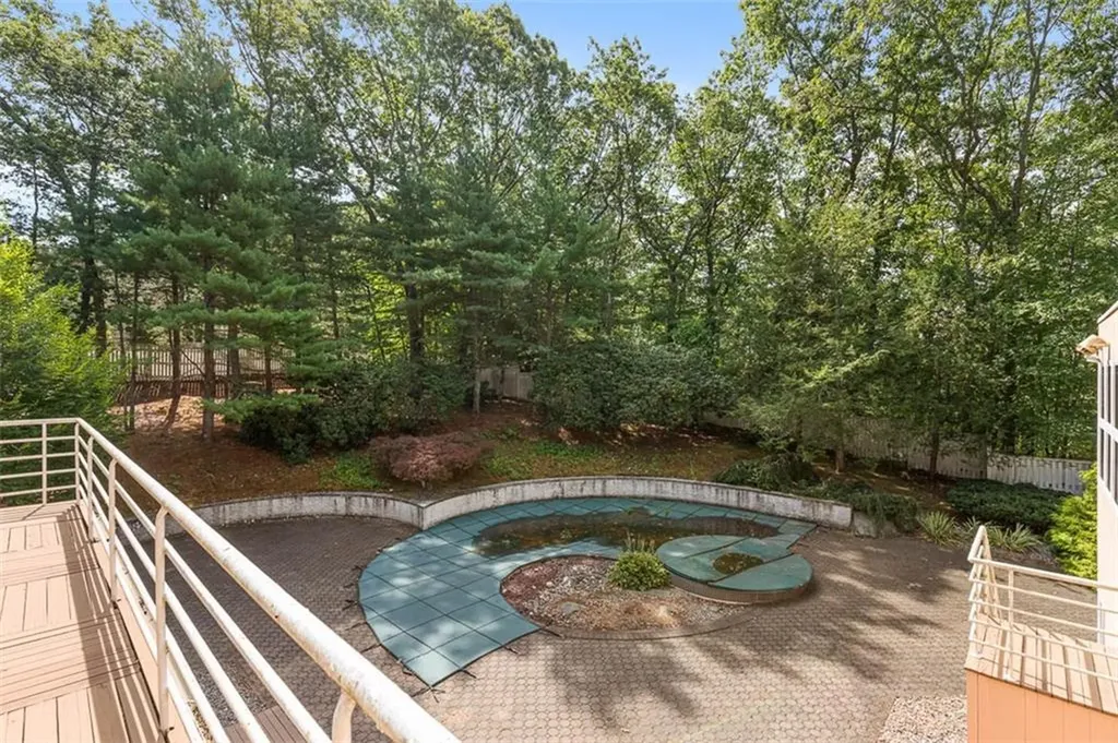 9 Oak Hill Drive Lincoln RI 02865