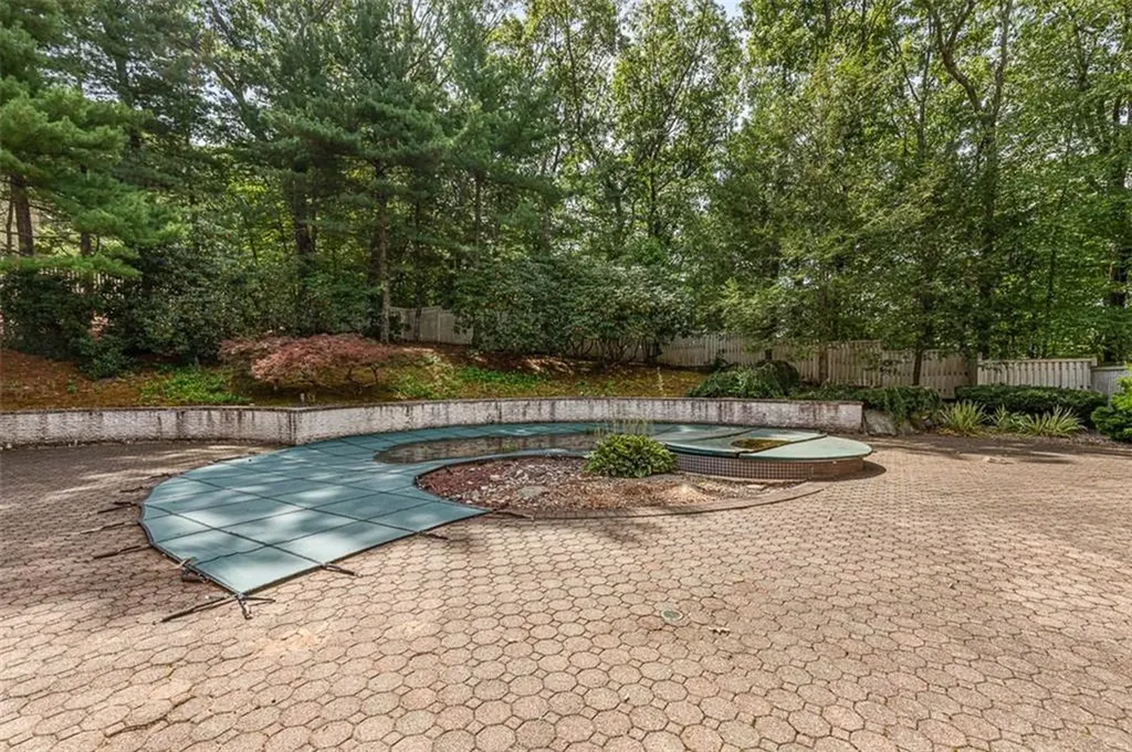 9 Oak Hill Drive Lincoln RI 02865