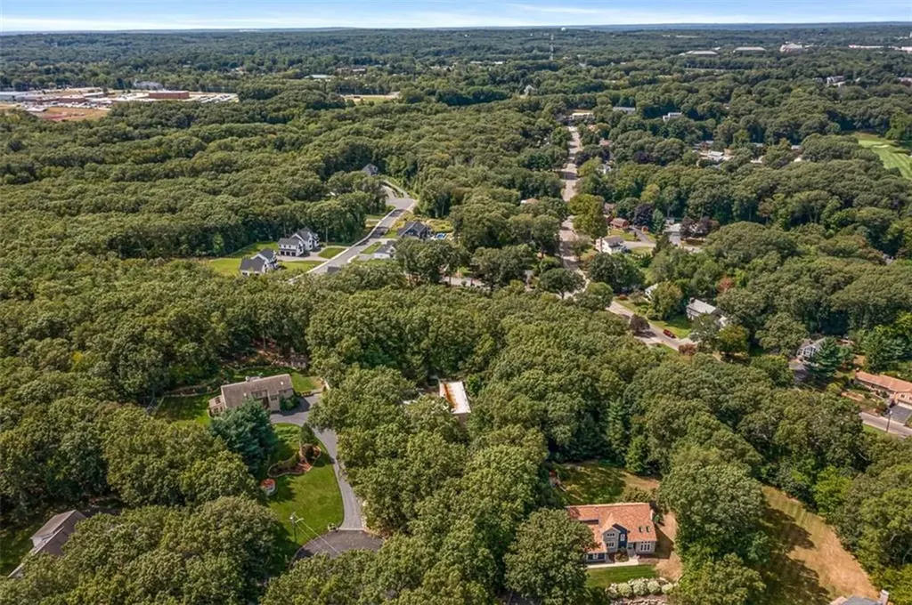 9 Oak Hill Drive Lincoln RI 02865