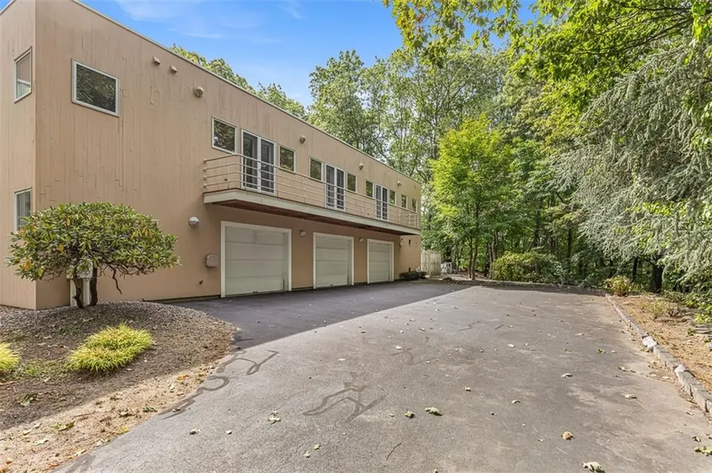 9 Oak Hill Drive Lincoln RI 02865