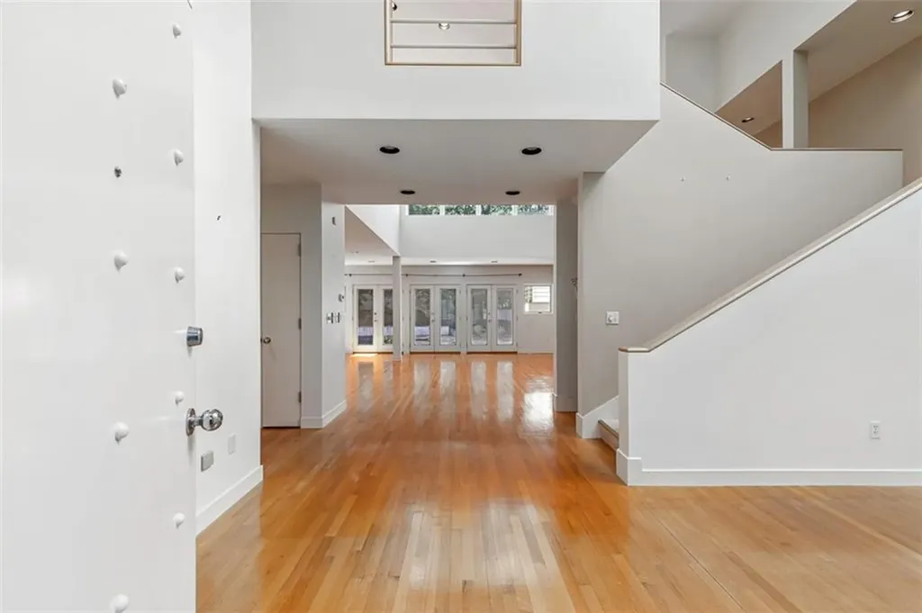 9 Oak Hill Drive Lincoln RI 02865