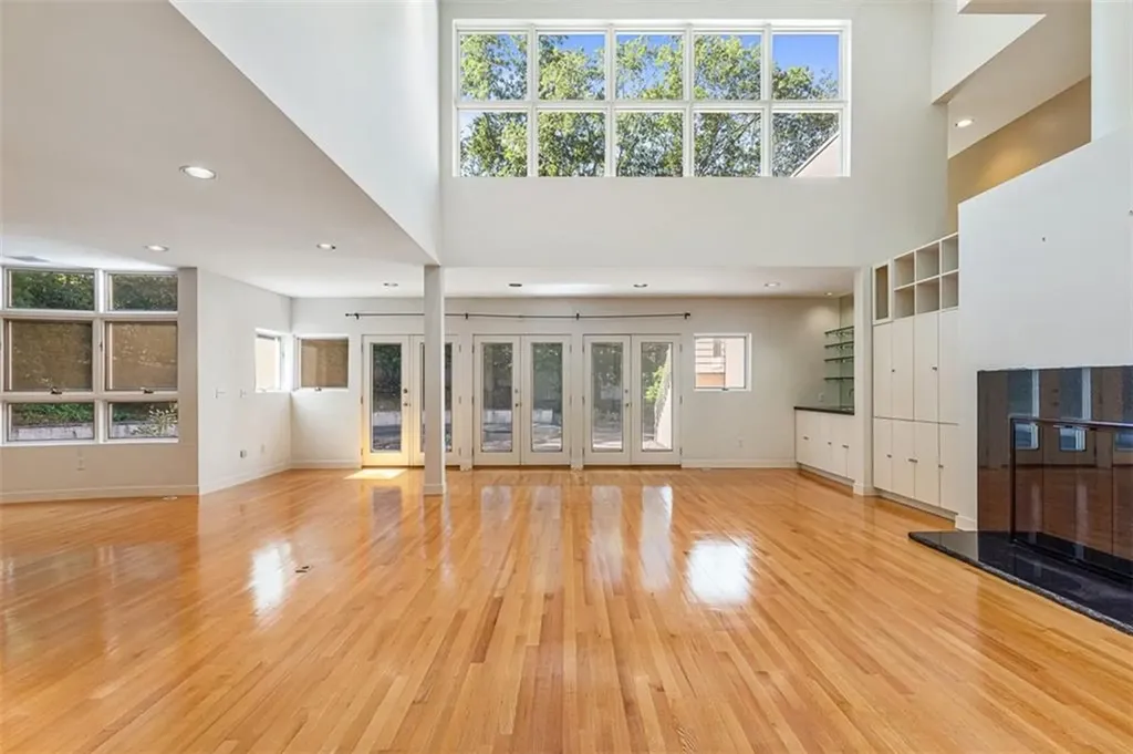 9 Oak Hill Drive Lincoln RI 02865