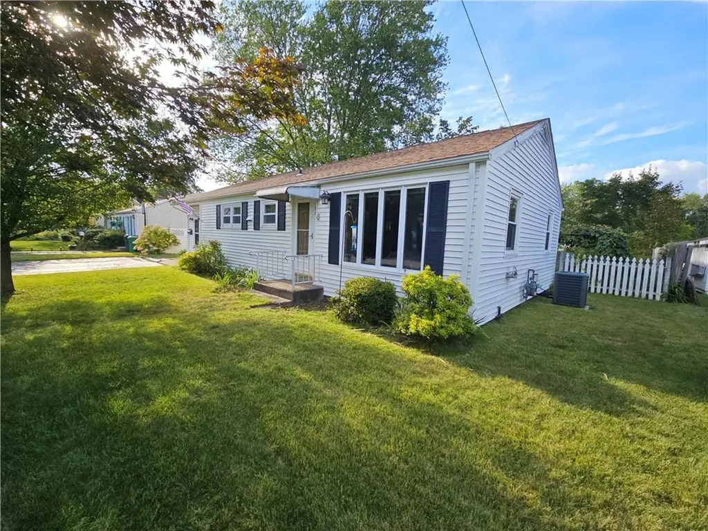 35 Grotto Avenue Warwick RI 02888