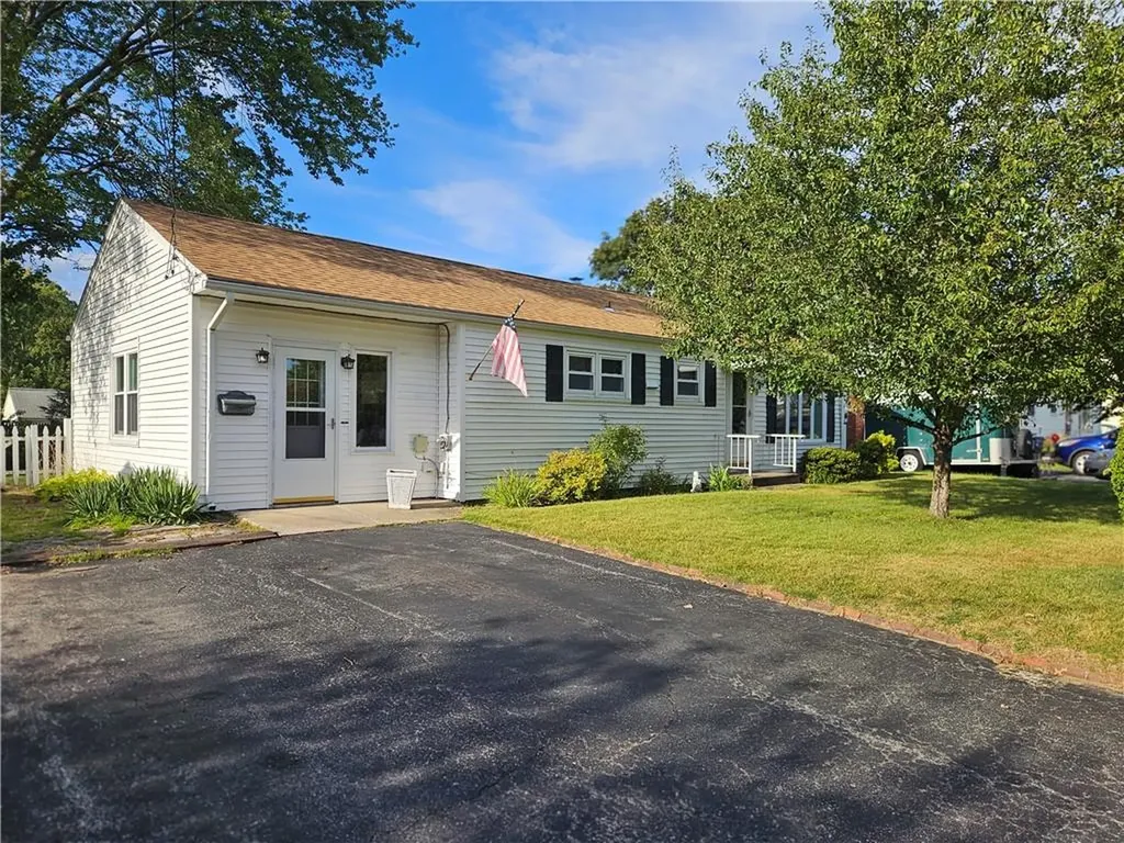 35 Grotto Avenue Warwick RI 02888