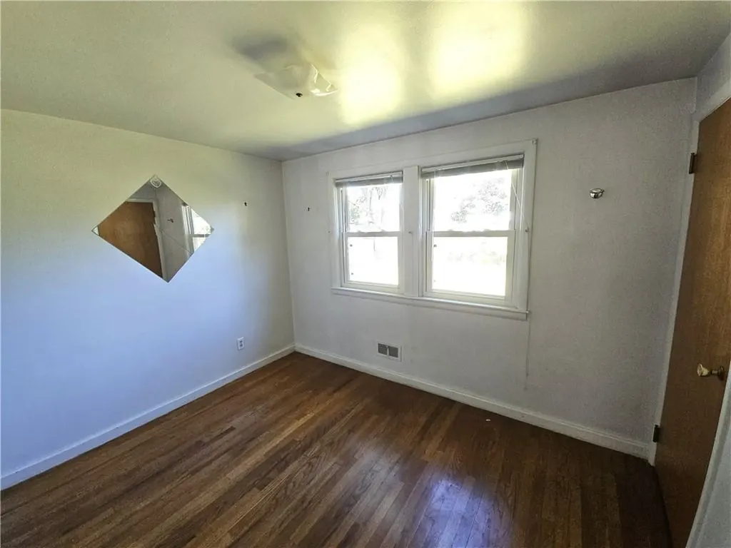 35 Grotto Avenue Warwick RI 02888