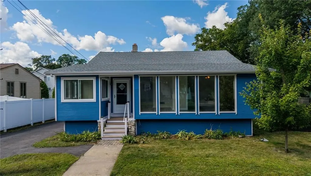 211 Irving Road Warwick RI 02888