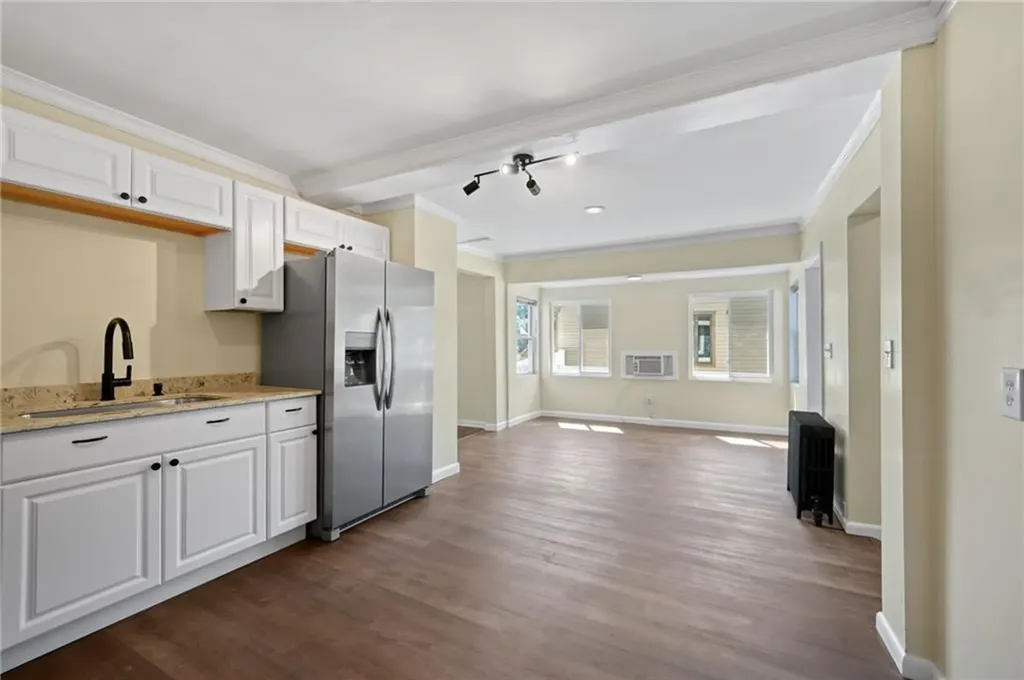 211 Irving Road Warwick RI 02888