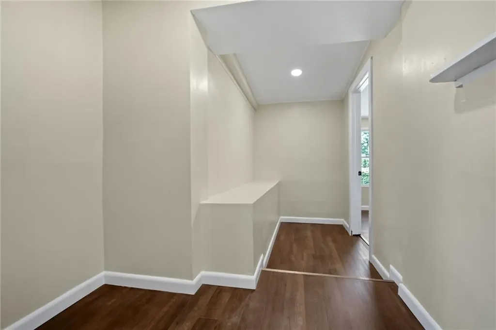211 Irving Road Warwick RI 02888
