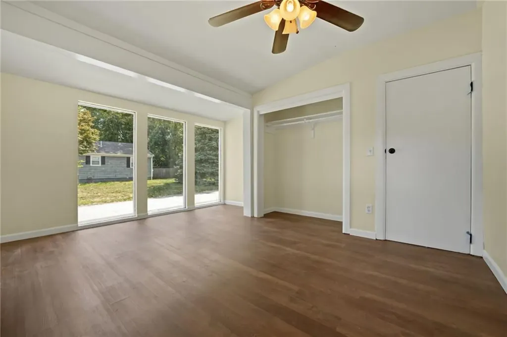 211 Irving Road Warwick RI 02888