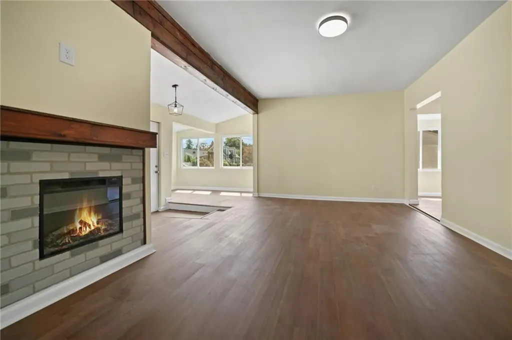 211 Irving Road Warwick RI 02888