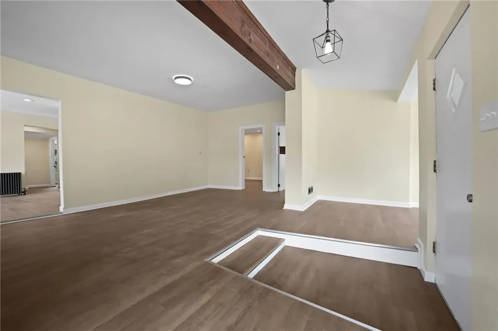 211 Irving Road Warwick RI 02888