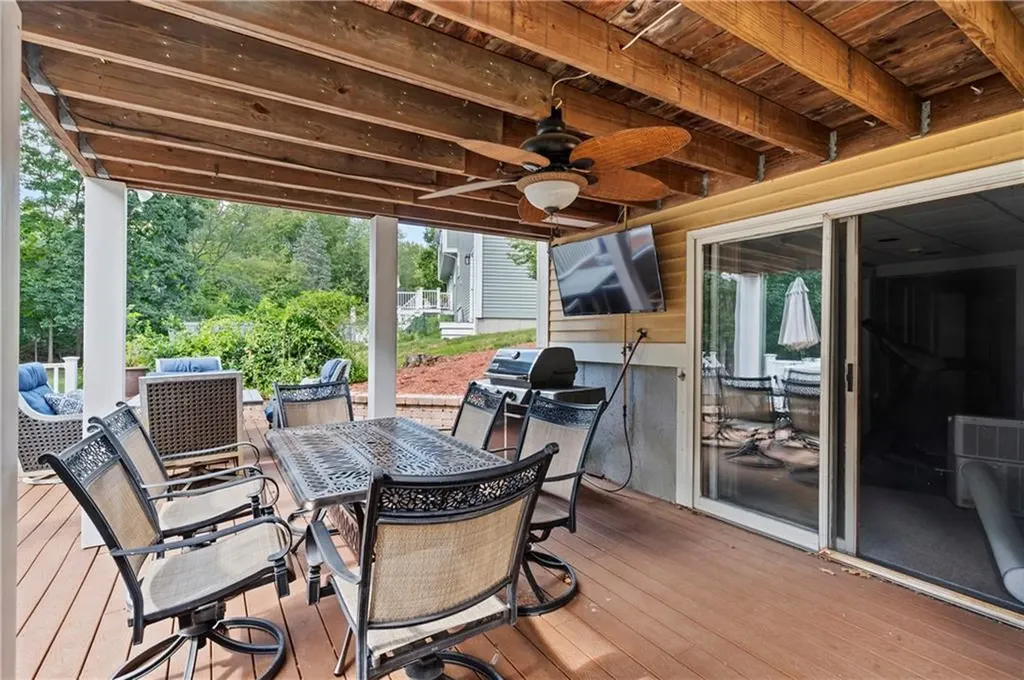 26 Mashie Road Cumberland RI 02864