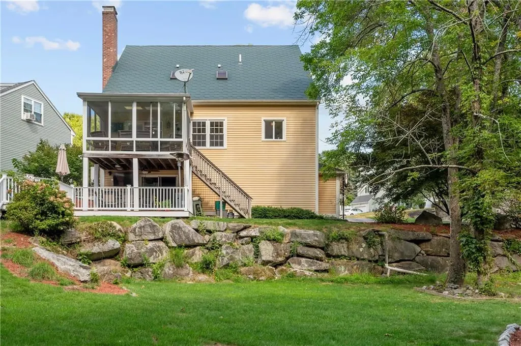 26 Mashie Road Cumberland RI 02864