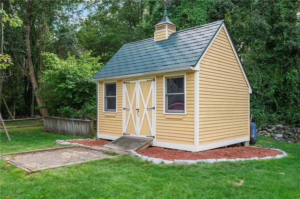 26 Mashie Road Cumberland RI 02864