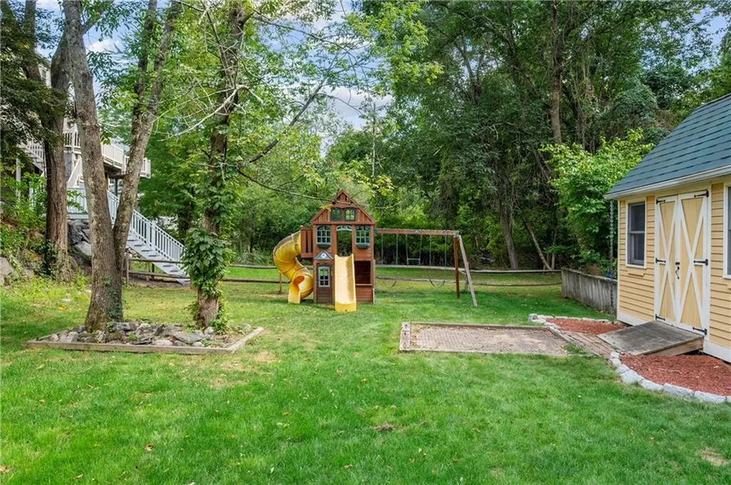 26 Mashie Road Cumberland RI 02864