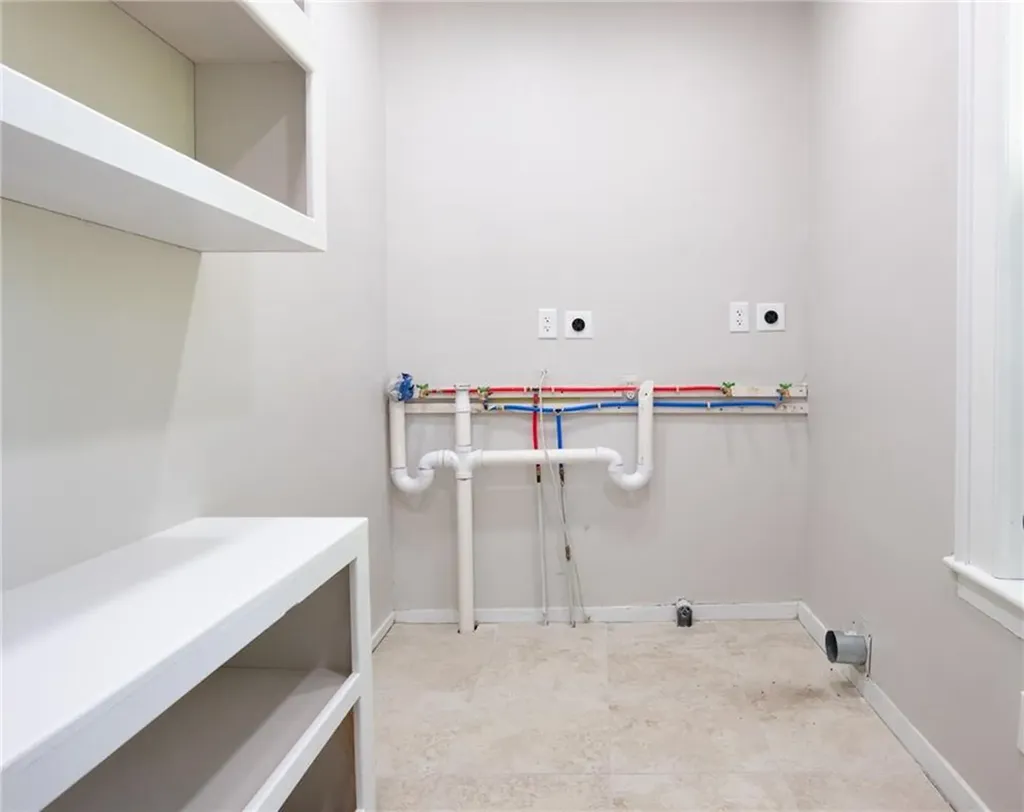 81 Old North Road South Kingstown RI 02881