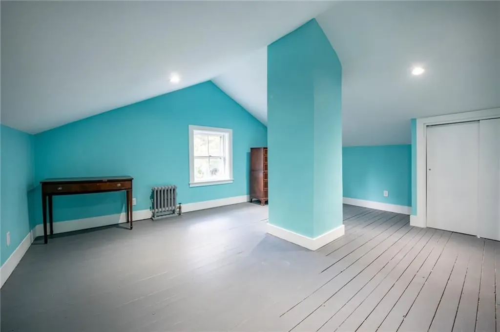 81 Old North Road South Kingstown RI 02881